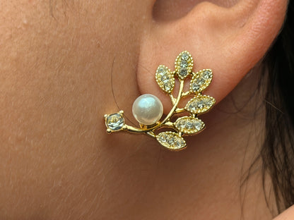 Leaf Pearl Stud Earrings
