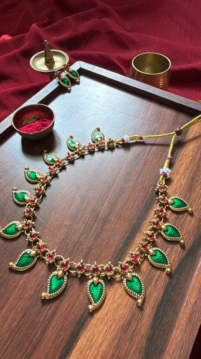 Palakka Maala Choker