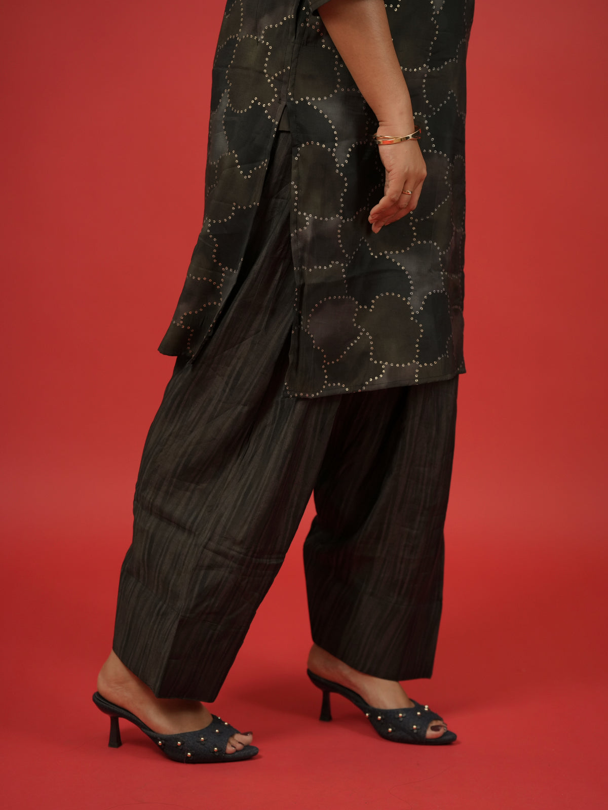 Multi coloured V neck Coord Kurta Set