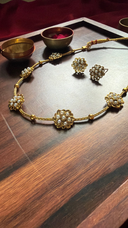 Traditional Floral Choker