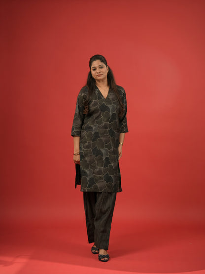 Multi coloured V neck Coord Kurta Set
