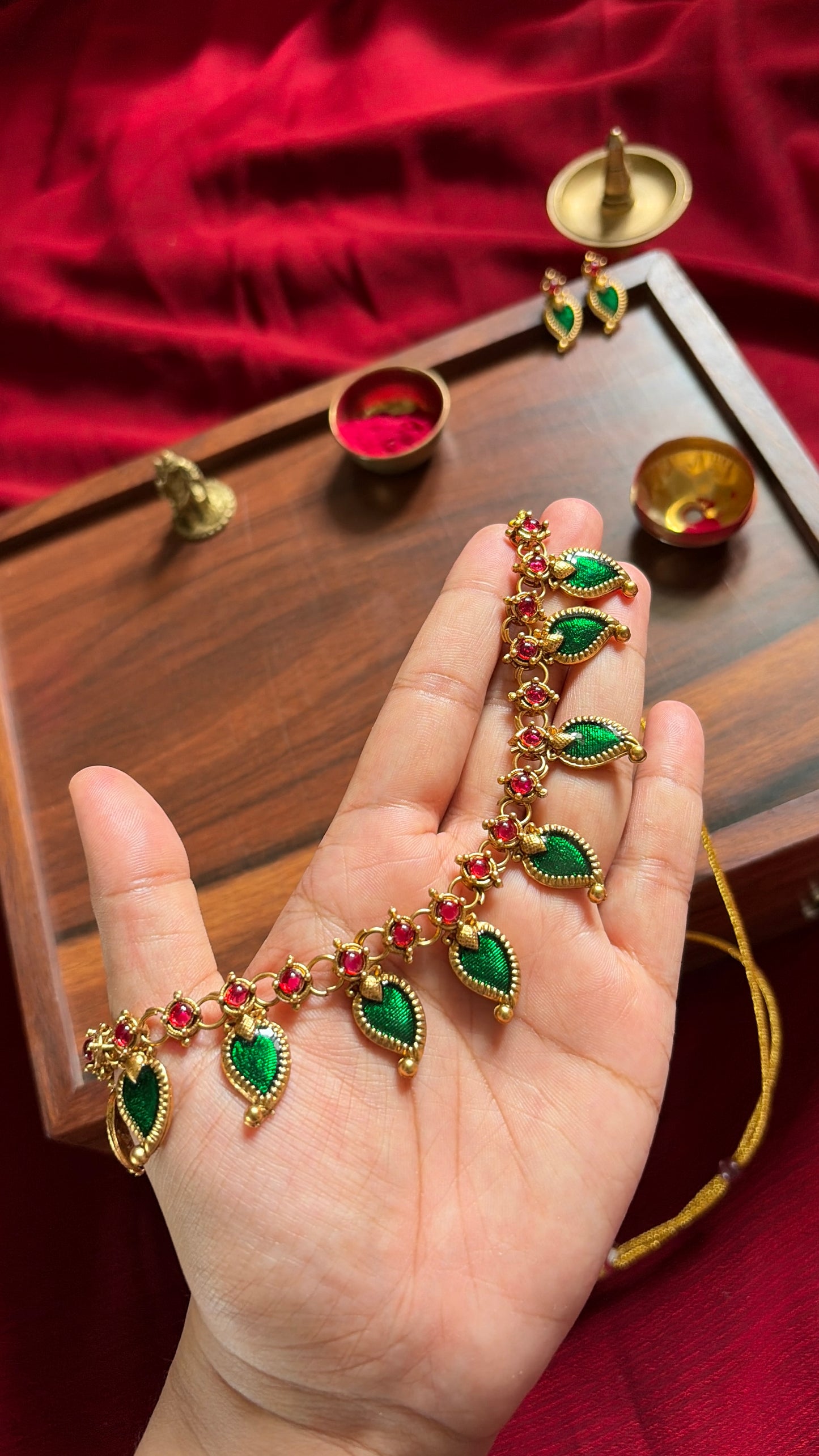Palakka Maala Choker