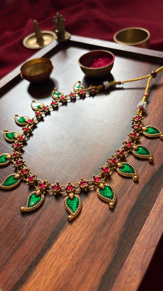 Palakka Maala Choker