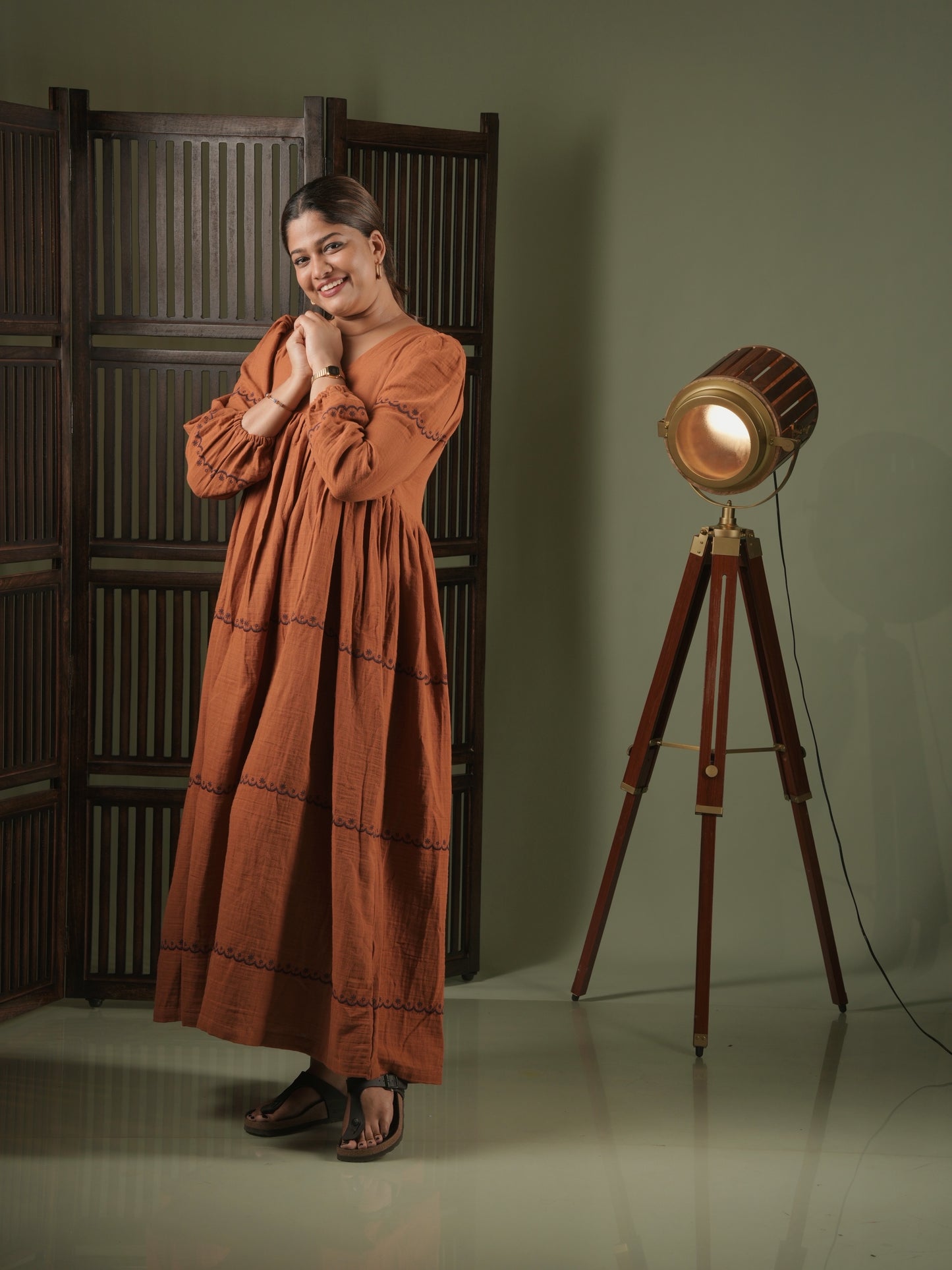 Brick Tone V-neck Full-Length Dress